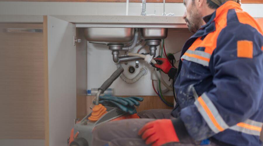 Professional tankless water heater installation services in Leighton, IA